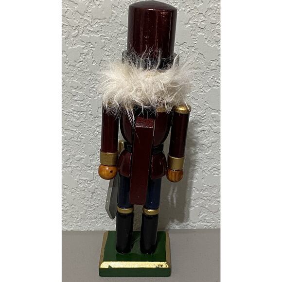 Nutcracker Soldier Red Green Wood Classic Decor Christmas 10" Bed Bath & Beyond - Picture 2 of 7